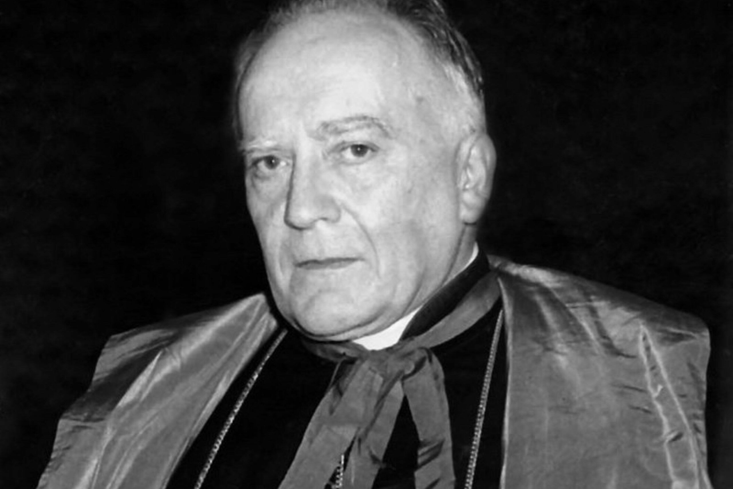 Pubblicato il nuovo libro di don Santino Di Gangi: “Emiliano Cagnoni, un grande tra mito e oblio a 90 anni dall’ingresso in Diocesi”