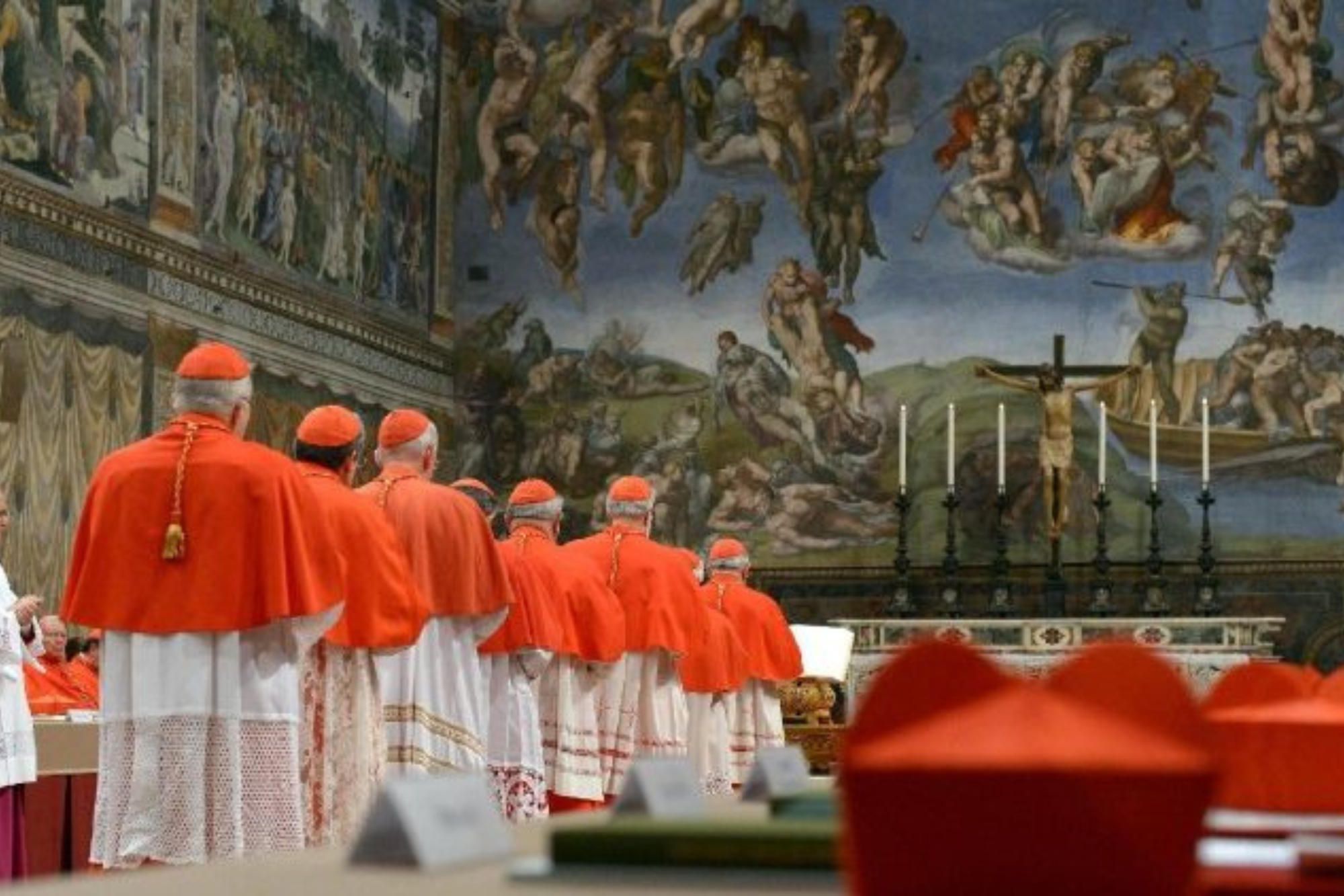 Il Conclave inizierà il 7 maggio 2025, ancora nessuna delibera sul “caso Becciu”