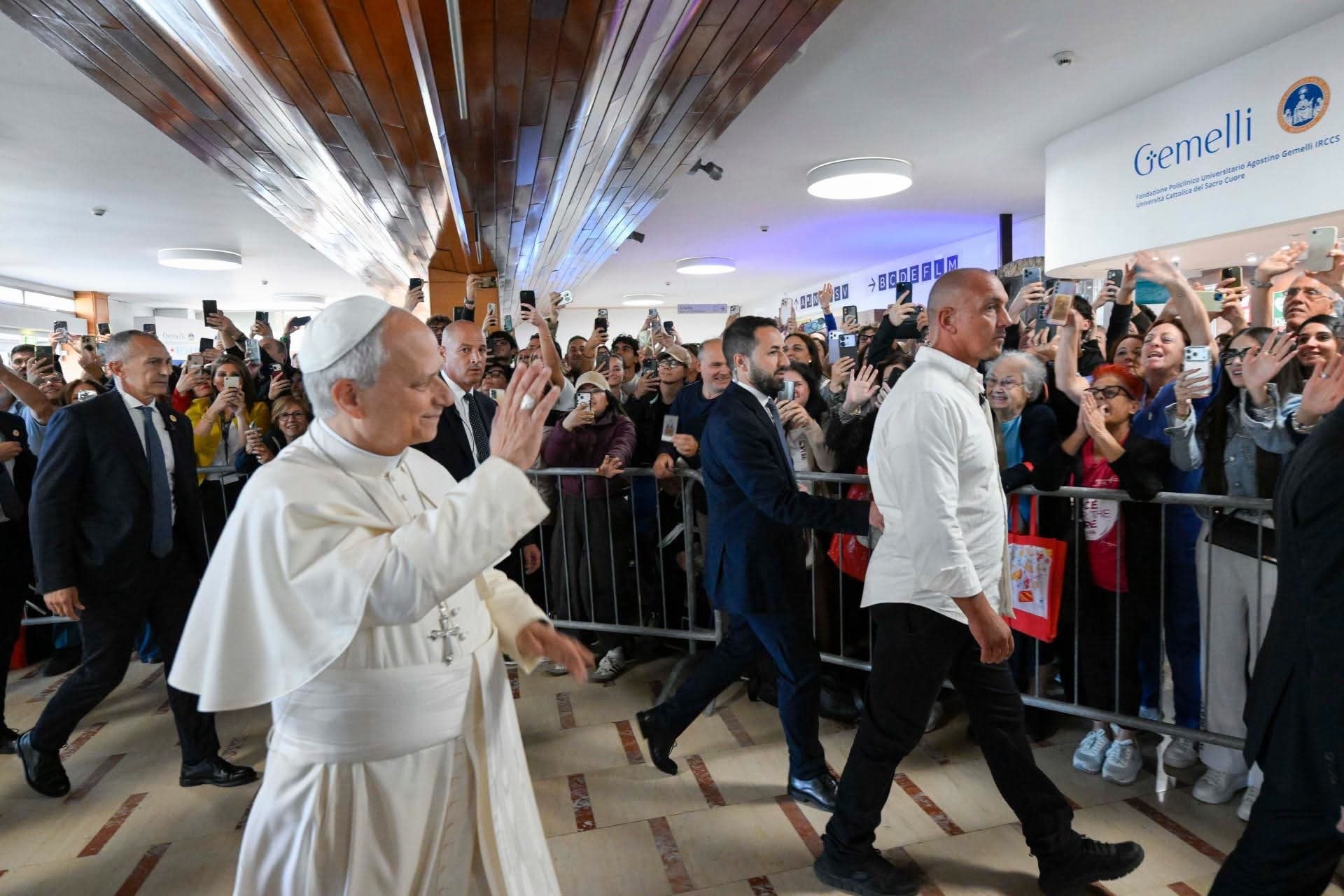 Papa Leone XIV, intervento al polmone concluso positivamente